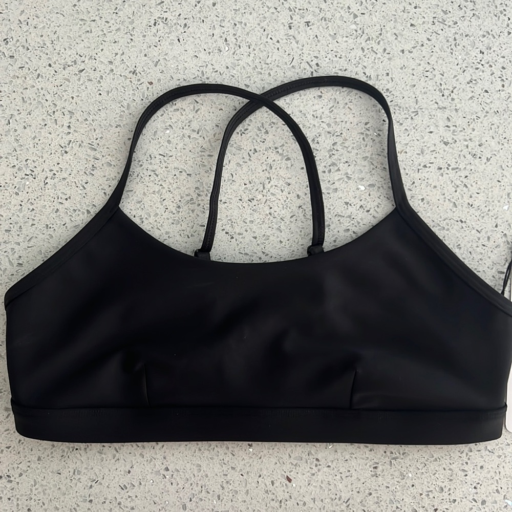 Alo Yoga Airlift Intrigue Bra